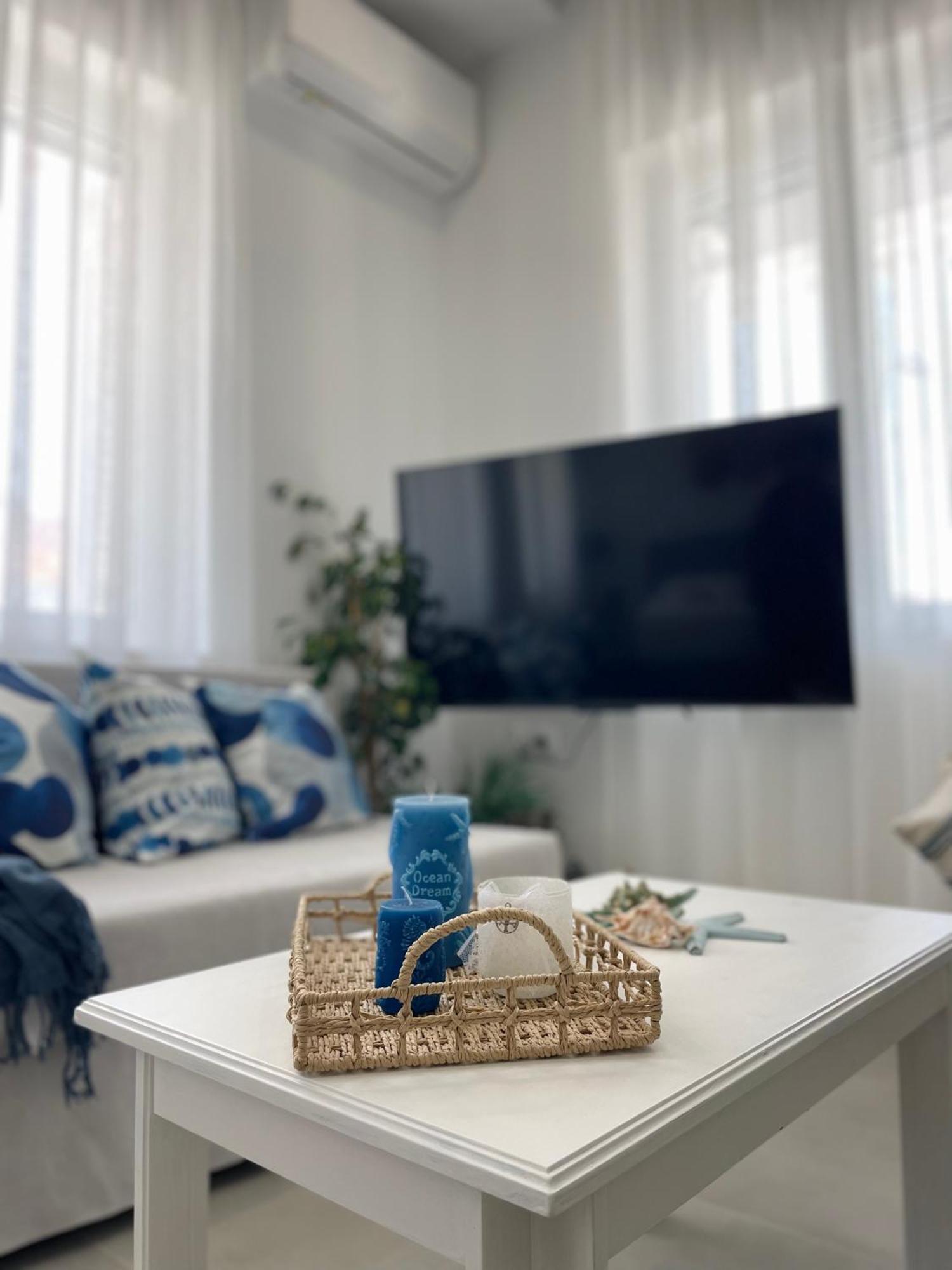 Kyma Luxury Suite Kiáton Екстериор снимка